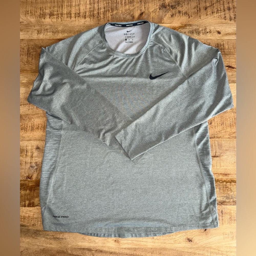 Nike Pro Men's Gray Dri Fit Long Sleeve Slim Fit Shirt | Size XL